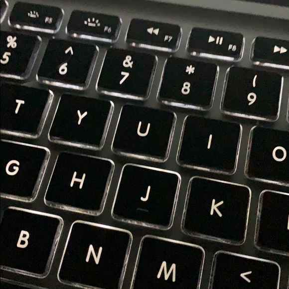 Meet your Posher, Josjoshua - Picture 1 of 1